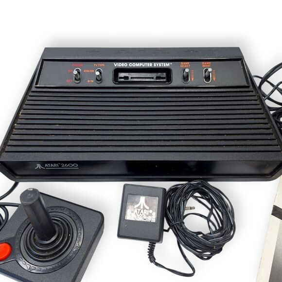 VTG Vintage 1980s Atari 2600 Video Computer System Console w/ Joystick & Manual - Picture 4 of 11